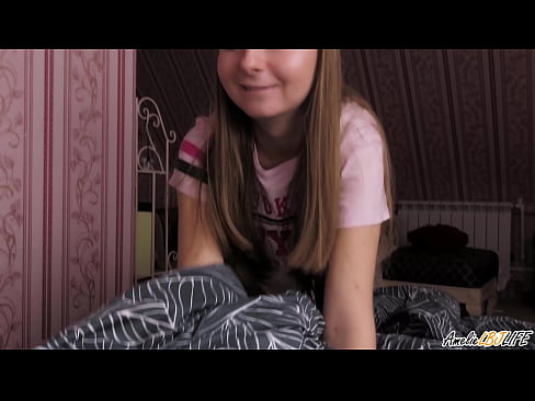 ❤️ Blondie Sucks BFF ของเธออย่างสุดซึ้งและได้รับ Cum ในปากของเธอ ❤❌ หนังโป๊รัสเซีย ที่ th.porn-milf300.ru ❌❤